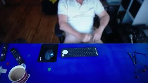 guesswhatigot2 online show from February 4, 2026, 6:08 am