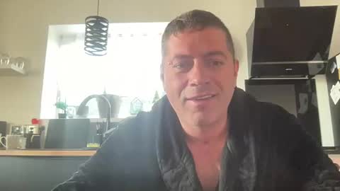 guil0 online show from September 22, 2025, 10:17 am