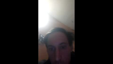 Snapshot of guisoaaaa chatting on May 17, 2026, 4:32 am guisoaaaa online show from May 17, 2026, 4:32 am