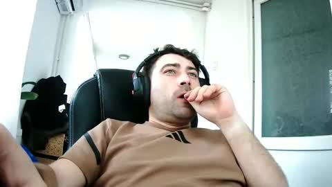 Snapshot of guliverreal chatting on March 2, 2026, 9:16 am guliverreal online show from March 2, 2026, 9:16 am