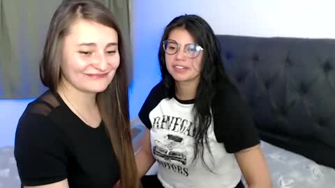 Vane blonde and Hazell black hair online show from December 31, 2024, 9:50 pm