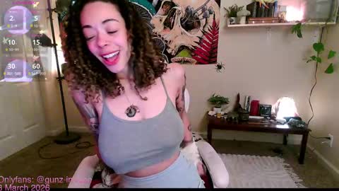 Snapshot of gunzinrose chatting on March 3, 2026, 3:18 pm Kylie online show from March 3, 2026, 3:18 pm