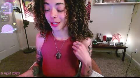 Snapshot of gunzinrose chatting on April 16, 2026, 3:13 pm Kylie online show from April 16, 2026, 3:13 pm