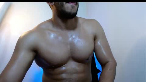 Snapshot of gurushake chatting on April 18, 2026, 9:15 pm holl latino online show from April 18, 2026, 9:15 pm
