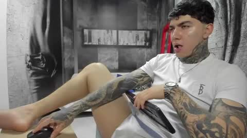Snapshot of gury_tattoo chatting on May 12, 2026, 7:00 pm Gury online show from May 12, 2026, 7:00 pm