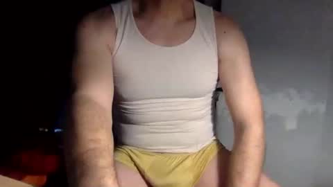gusanito_enano online show from December 30, 2024, 10:32 am