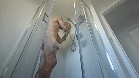 Snapshot of gusmuss chatting on February 11, 2026, 12:04 am Jamie online show from February 11, 2026, 12:04 am