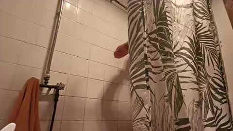 Snapshot of gusmuss chatting on February 15, 2026, 12:58 pm Jamie online show from February 15, 2026, 12:58 pm