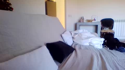 Flo online show from November 28, 2025, 9:56 am