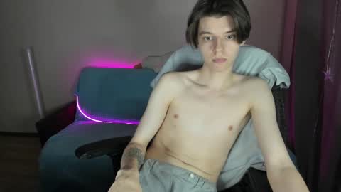 guy_liam1 online show from March 6, 2025, 5:22 pm