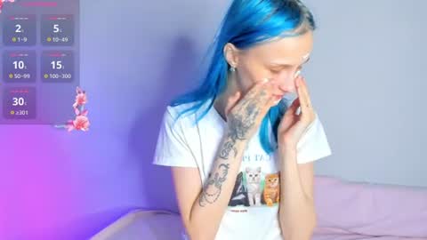 Snapshot of gwencase chatting on July 25, 2026, 8:50 pm Gwan online show from July 25, 2026, 8:50 pm