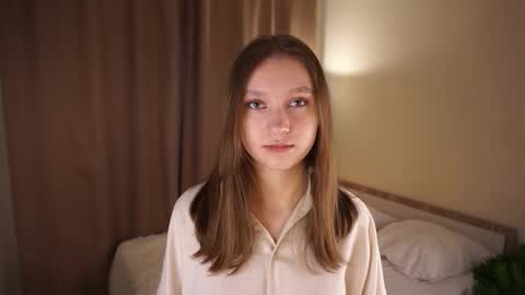 Snapshot of gwennielove chatting on January 18, 2026, 5:11 am Molly online show from January 18, 2026, 5:11 am