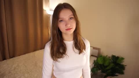 Snapshot of gwennielove chatting on February 21, 2026, 5:08 am Molly online show from February 21, 2026, 5:08 am