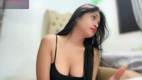 Snapshot of gwynmylove chatting on May 23, 2026, 12:20 pm Gwyn online show from May 23, 2026, 12:20 pm