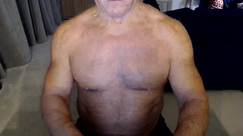 Snapshot of gymguyuk28 chatting on December 4, 2024, 7:23 pm Gymguy online show from December 4, 2024, 7:23 pm