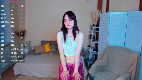 Kelly  Lilly online show from March 24, 2026, 7:19 pm