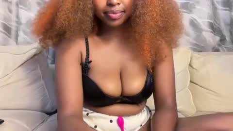 h_o_t_goddess online show from April 25, 2026, 9:23 pm