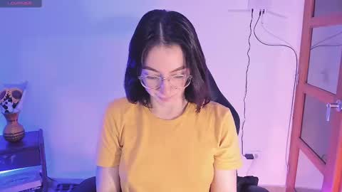 haanna_thompsoon online show from December 9, 2024, 7:07 pm