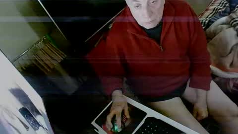 hacknoob62 online show from December 25, 2024, 12:15 pm