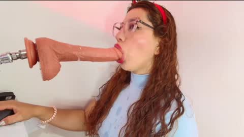 hade_cute2 online show from December 2, 2024, 1:46 pm