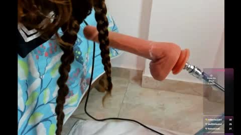 hade_cute2 online show from January 23, 2025, 8:45 pm