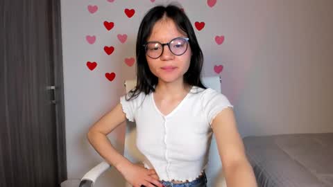 Snapshot of hailey_firee chatting on March 2, 2025, 12:53 am Hailey online show from March 2, 2025, 12:53 am