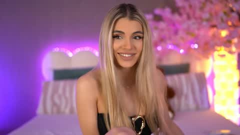 Snapshot of hailey_madow chatting on April 14, 2026, 6:41 am Hailey online show from April 14, 2026, 6:41 am