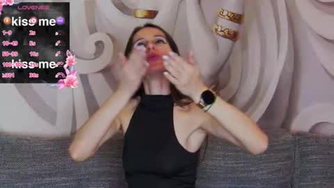 Snapshot of hailey_peach chatting on March 2, 2026, 6:04 pm HaileyPeach online show from March 2, 2026, 6:04 pm
