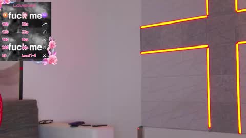 Snapshot of hailey_peach chatting on March 27, 2026, 6:18 pm HaileyPeach online show from March 27, 2026, 6:18 pm
