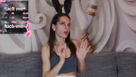 Snapshot of hailey_peach chatting on April 4, 2026, 5:32 pm HaileyPeach online show from April 4, 2026, 5:32 pm