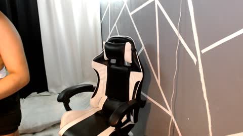 hailey online show from December 15, 2024, 2:59 pm