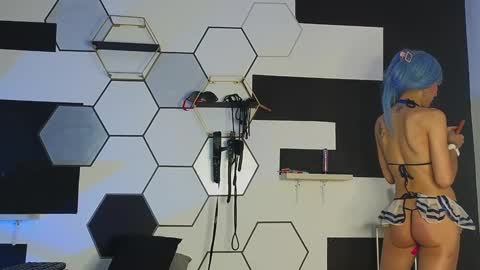 haileycat_ online show from January 26, 2025, 8:25 am