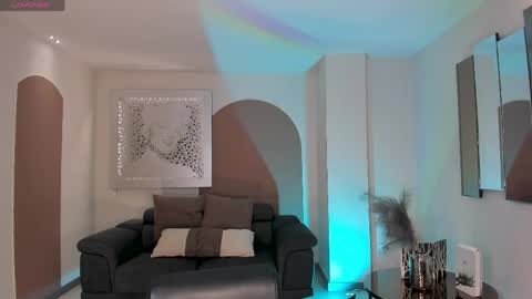 Hailey online show from March 27, 2026, 11:43 am