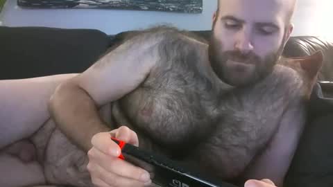 Hairiest Bear online show from February 1, 2026, 5:17 am