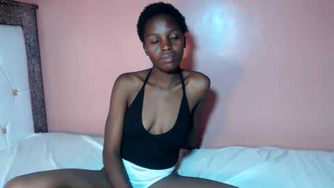 Snapshot of hairlyebony chatting on March 12, 2026, 4:35 pm hairlyebony online show from March 12, 2026, 4:35 pm