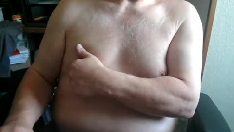 Snapshot of hairyarmpit_lover_1970 chatting on June 17, 2026, 9:01 am hairyarmpit_lover_1970 online show from June 17, 2026, 9:01 am