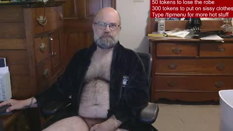 Snapshot of hairydaddybear69 chatting on April 24, 2026, 11:34 am HairyDaddyBear69 online show from April 24, 2026, 11:34 am