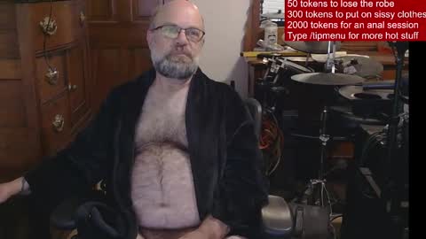 Snapshot of hairydaddybear69 chatting on May 18, 2026, 11:05 am HairyDaddyBear69 online show from May 18, 2026, 11:05 am