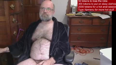 Snapshot of hairydaddybear69 chatting on June 1, 2026, 11:45 am HairyDaddyBear69 online show from June 1, 2026, 11:45 am