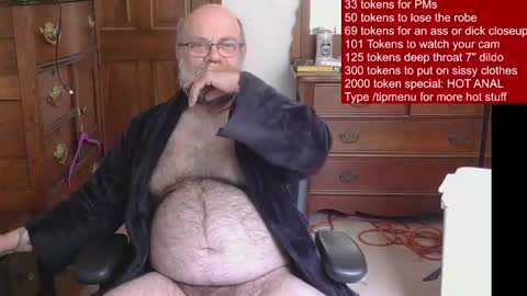 HairyDaddyBear69 online show from June 11, 2026, 2:04 pm