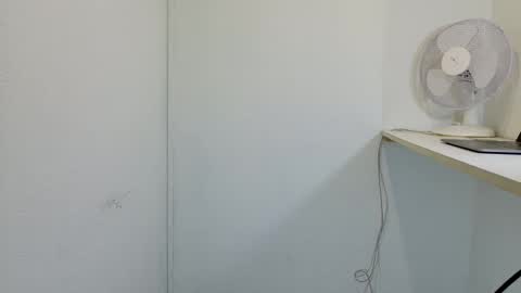 hairyinstinct online show from November 2, 2025, 9:39 pm