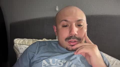 hairyman30000 online show from February 20, 2025, 1:36 am