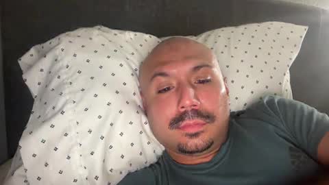 hairyman30000 online show from November 13, 2025, 2:10 am