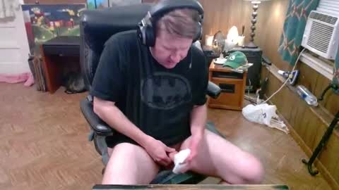 Snapshot of hairyoldperv chatting on October 9, 2025, 5:16 am Justin online show from October 9, 2025, 5:16 am