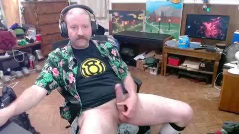 Snapshot of hairyoldperv chatting on June 1, 2026, 5:31 am Justin online show from June 1, 2026, 5:31 am
