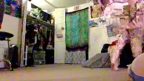 hairypoper online show from September 24, 2025, 9:01 am