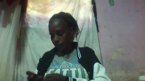 Snapshot of hairypusy17 chatting on March 11, 2025, 4:43 am hairypusy17 online show from March 11, 2025, 4:43 am