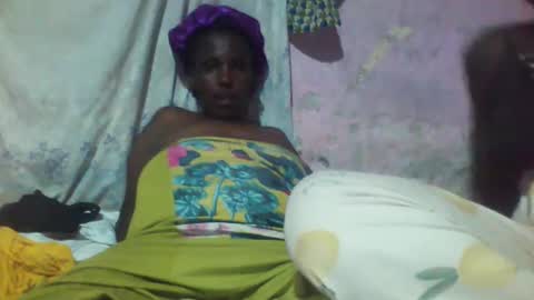 Snapshot of hairypusy17 chatting on March 12, 2025, 2:12 pm hairypusy17 online show from March 12, 2025, 2:12 pm