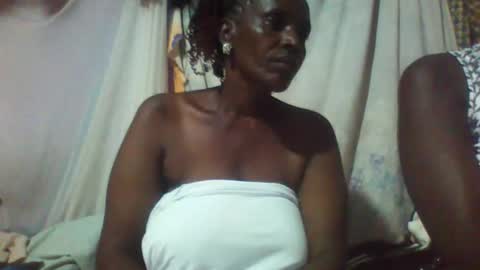 Snapshot of hairypusy17 chatting on March 12, 2025, 7:38 pm hairypusy17 online show from March 12, 2025, 7:38 pm