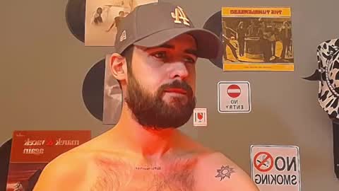 HairyRobXxX online show from February 18, 2026, 6:59 pm